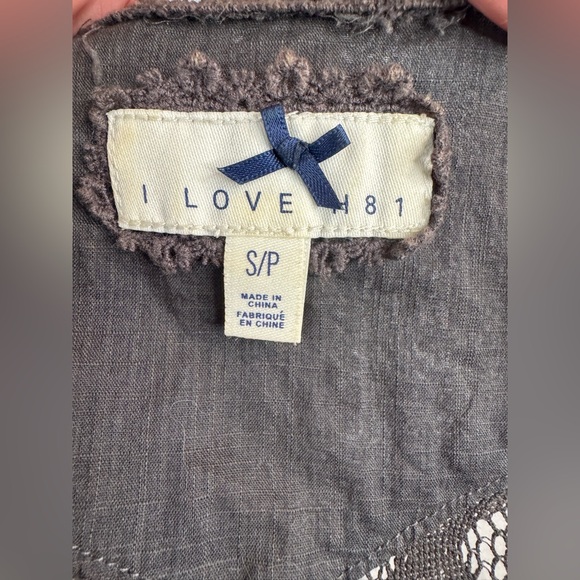 Lace Open-Front Vest - Picture 6 of 7